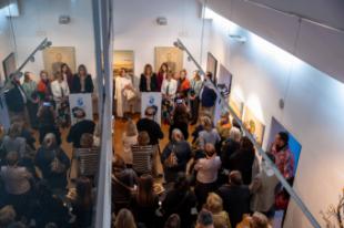 Inaugurada la exposición Mujeres Artistas de Pozuelo en el Centro Cultural Padre Vallet