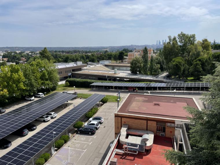 El Hospital Universitario Vithas Madrid Aravaca pone en marcha una nueva instalación fotovoltaica