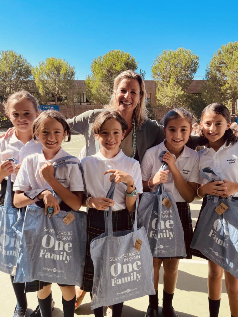 Los Colegios RC de Pozuelo, Boadilla y La Moraleja entregan su Welcome Pack a nuevos alumnos en colaboración con la Fundación Prodis