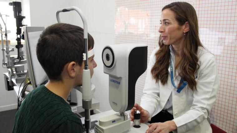 El Hospital Clínico San Carlos se posiciona como líder en el tratamiento y prevención de la miopía infantil