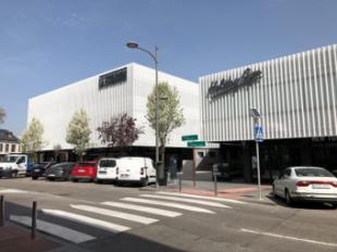 “La Estación de Pozuelo” da la bienvenida a su primera Navidad con un mercado navideño lleno de fantasía.