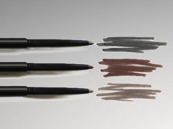 ¿Te cuesta hacerte el eyeliner? Ficha este producto que se desliza sin esfuerzo