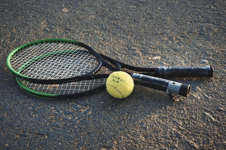 El padel se ha convertido en el epicentro social en las comunidades de vecinos. TucomunidApp va a organizar con Siux un torneo especial para celebrar que ha llegado al millón de vecinos